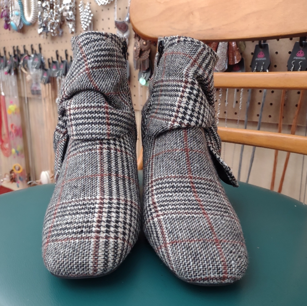 Ladies shoes